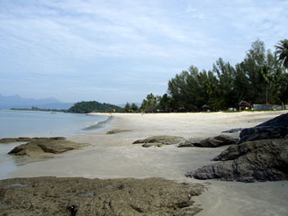 端から眺めるビーチ!!だそうです