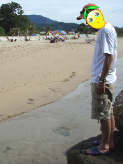 少し水の中を渡ります