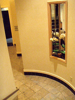 降りて曲がると