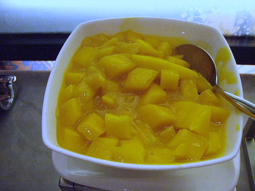 この嬉しいマンゴーソースは!!!