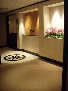 シルバークリスラウンジ