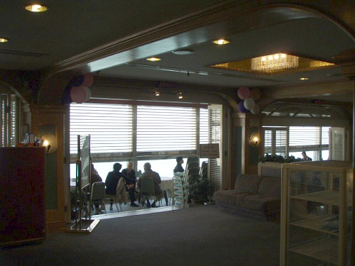 地元のお客さんでいっぱいです