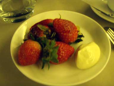 デザートのイチゴ