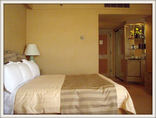 喫煙ルームのはずが何故か禁煙ルームの部屋(@.@)