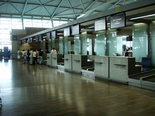 NH942便チェックイン