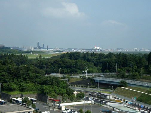 飛行機の着陸が～