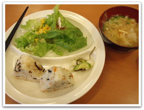 東横イン中部空港の朝飯