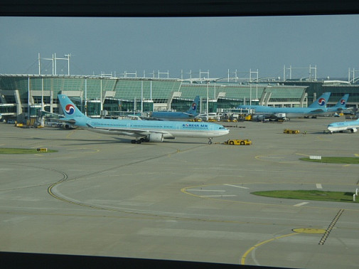 見えるのはKALがほとんどです