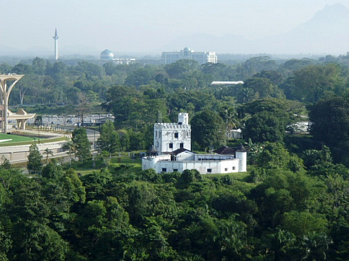 ヒルトンから見るマルガリータ砦