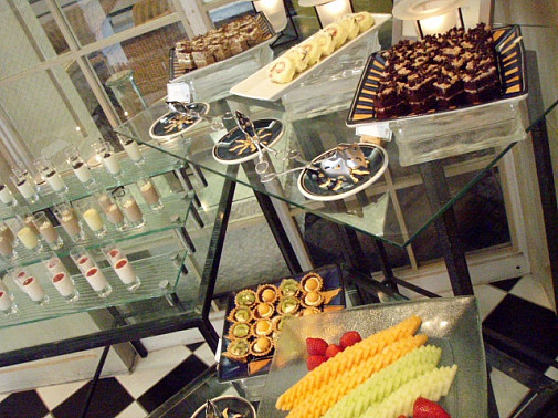 Buffet with Main Course selection ♪