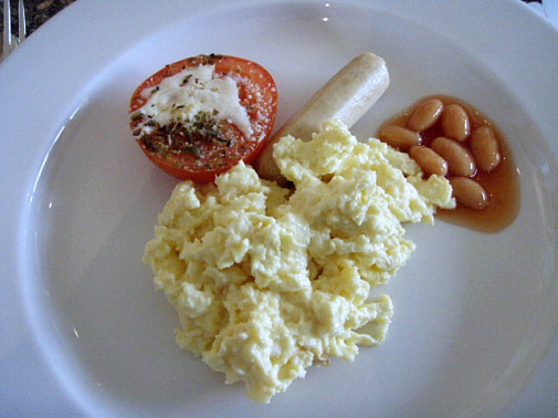 まずは洋な朝食で～