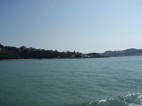 13:00　島が見えてきました