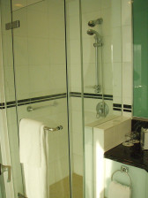 シャワーブース