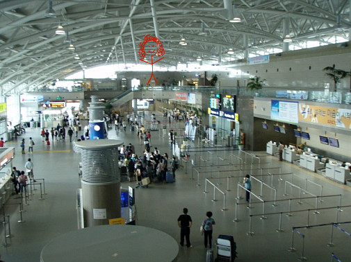 ３階のネットラウンジ側から