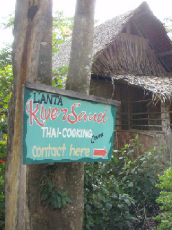 Lanta River Sand Bungalowへ