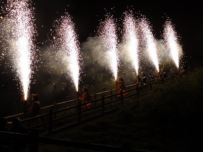 登別温泉「鬼花火」＆地獄谷「鬼火の路」