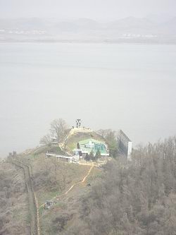 展望台から北朝鮮を望む