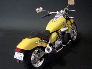 HONDA MAGNA50　右後方