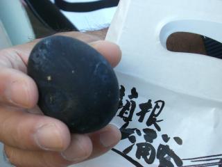 黒タマゴ