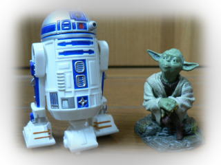 SWgoodsMicroR2andYoda
