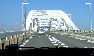 夢舞大橋