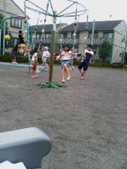 児童館　外