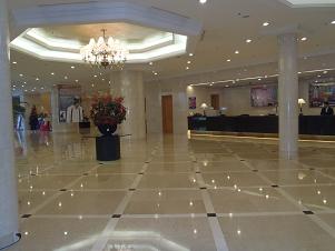ホテルロビー.JPG