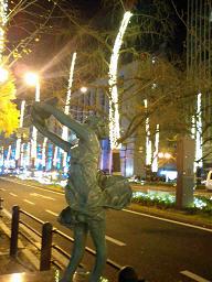blog御堂筋の銅像と　2.JPG