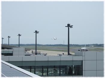 成田空港にて10.jpg