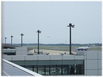 成田空港にて11.jpg