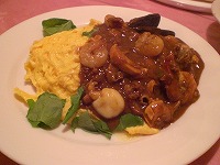 シーフードカレーオムライス