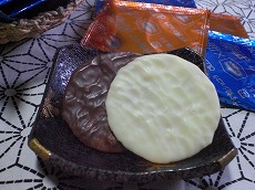 うす焼きショコラ中身