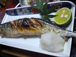 秋刀魚の塩焼き