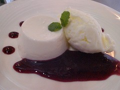 洋風ブラマンジェ・ヨーグルト味