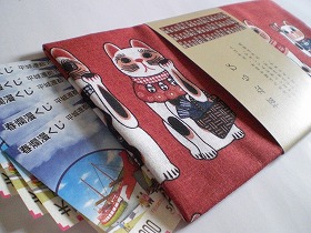 招き猫の手ぬぐい