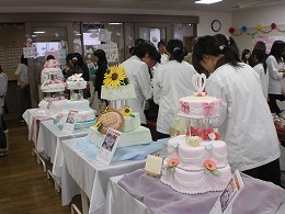 ウエディングケーキの展示