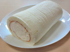 ミルキークリームロール