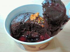 フォンダンショコラ（ラズベリーソース）