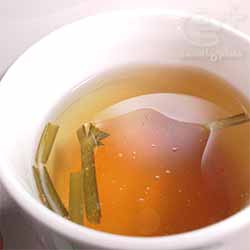 セロリの葉っぱスープ