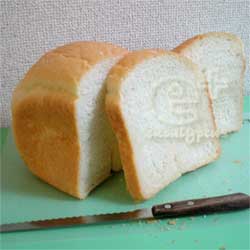 イーグルで真っ白食パン（ホームベーカリー・パネトーネマザー使用）