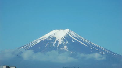 ＜6月4日 7時4分 富士山ライブカメラ(富士吉田市内)＞