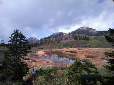 高谷池と火打山　