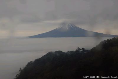 ＜6月1日7時51分　富士山ライブカメラ(三ツ峠山頂カメラ)＞