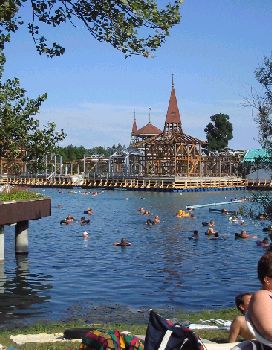 ヘーヴィーズ３