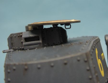38(t)戦車ハッチ02.JPG