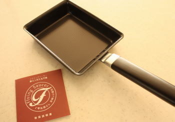 鉄のフライパン