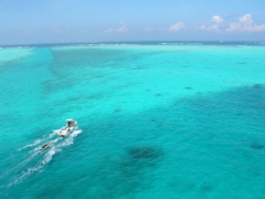 photoボート　宮古島の海.jpg