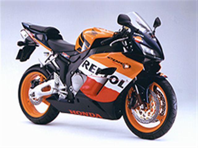 cbr1000rr_2041020b_R.jpg