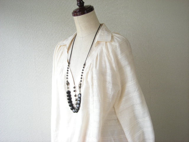 ブラックストーンのネックレス