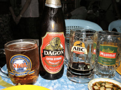 ミャンマーの各種ビール.jpg